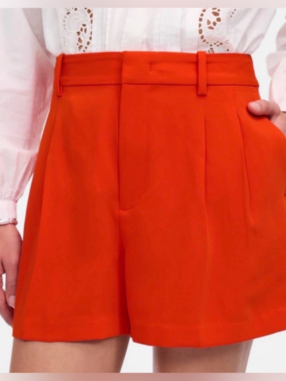 Madewell Size 2 Crepe pleated short - Picture 2 of 5